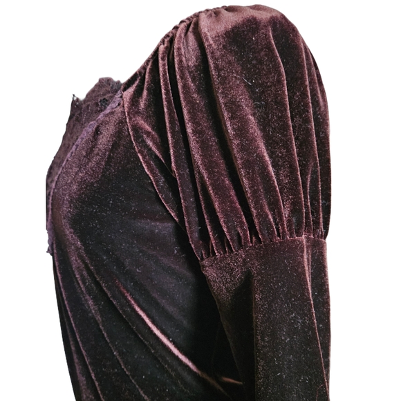 SOLD - Picture 3 of 4